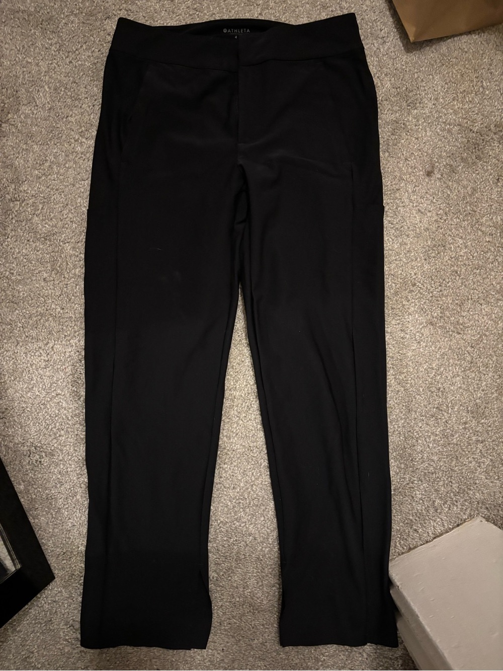 Athleta Women’s Straight Cropped athletic pants